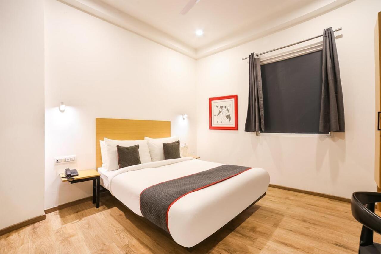 Hotel Admire Inn "Atta Market, Noida Sector 18" 외부 사진