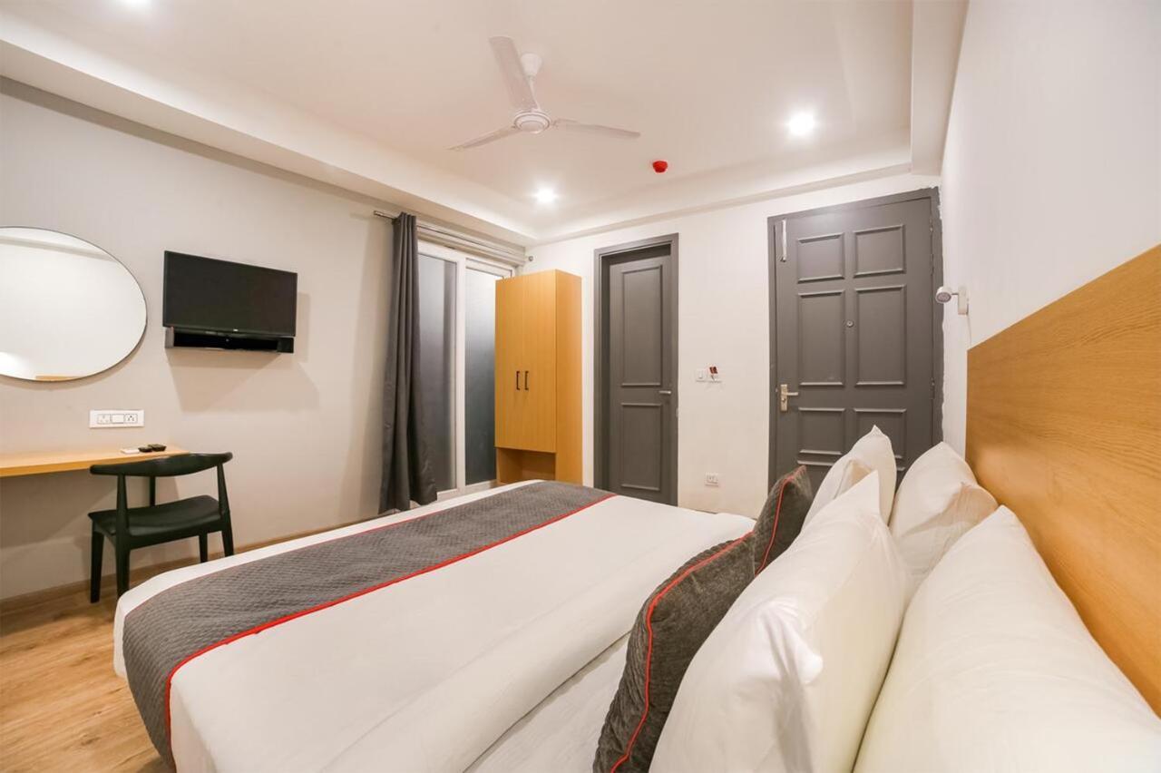Hotel Admire Inn "Atta Market, Noida Sector 18" 외부 사진