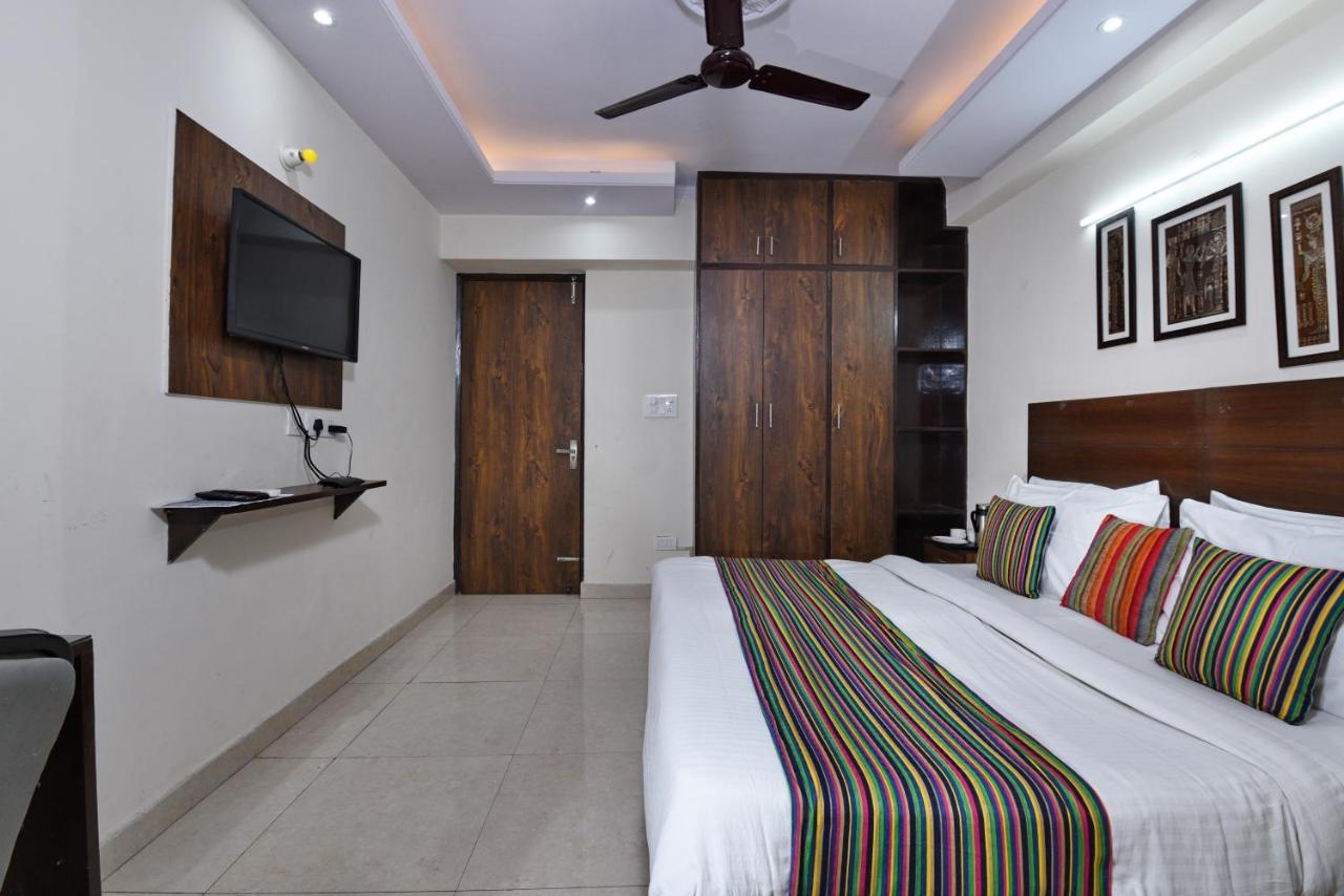 Hotel Admire Inn "Atta Market, Noida Sector 18" 외부 사진