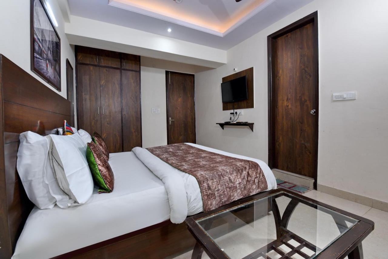 Hotel Admire Inn "Atta Market, Noida Sector 18" 외부 사진