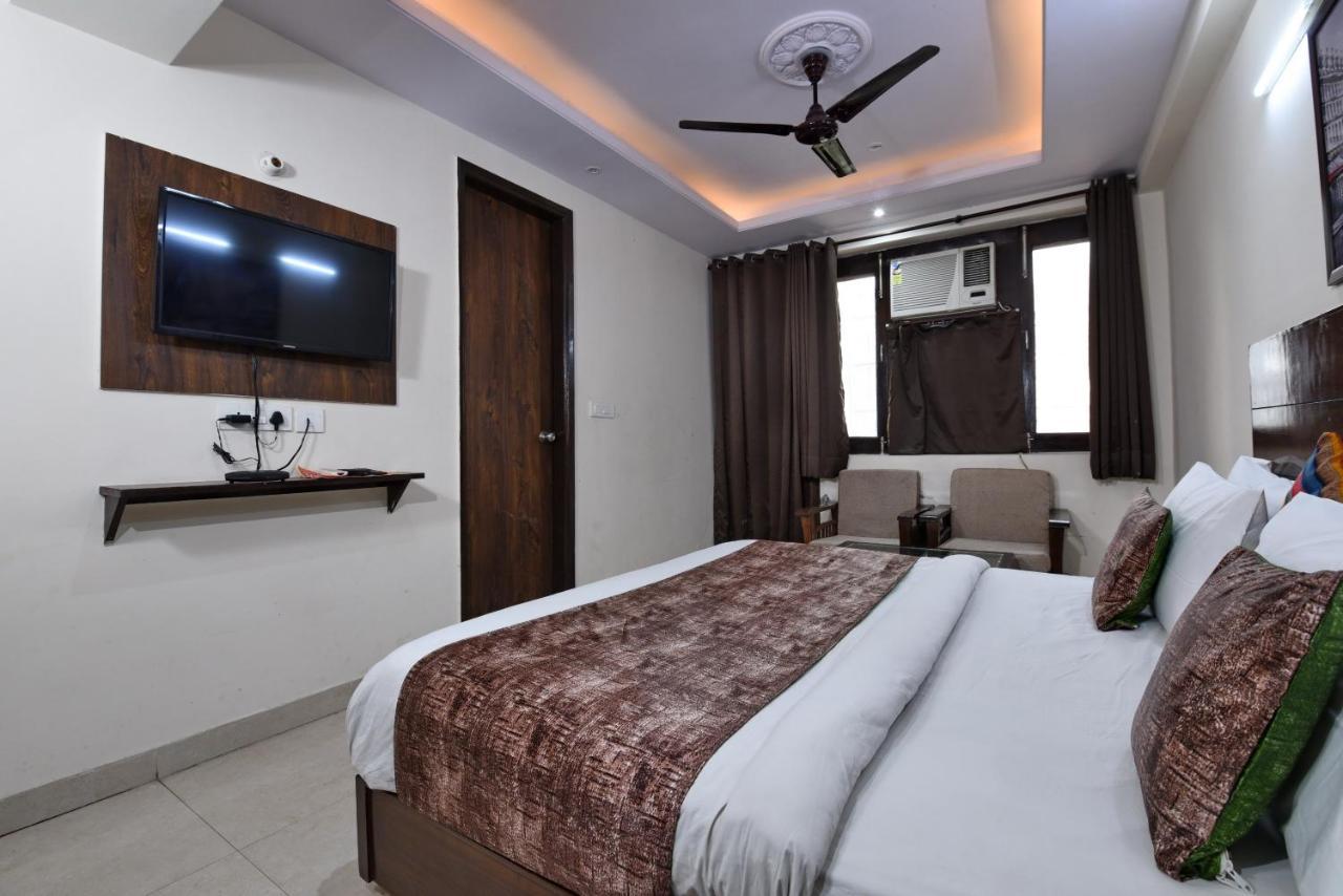 Hotel Admire Inn "Atta Market, Noida Sector 18" 외부 사진