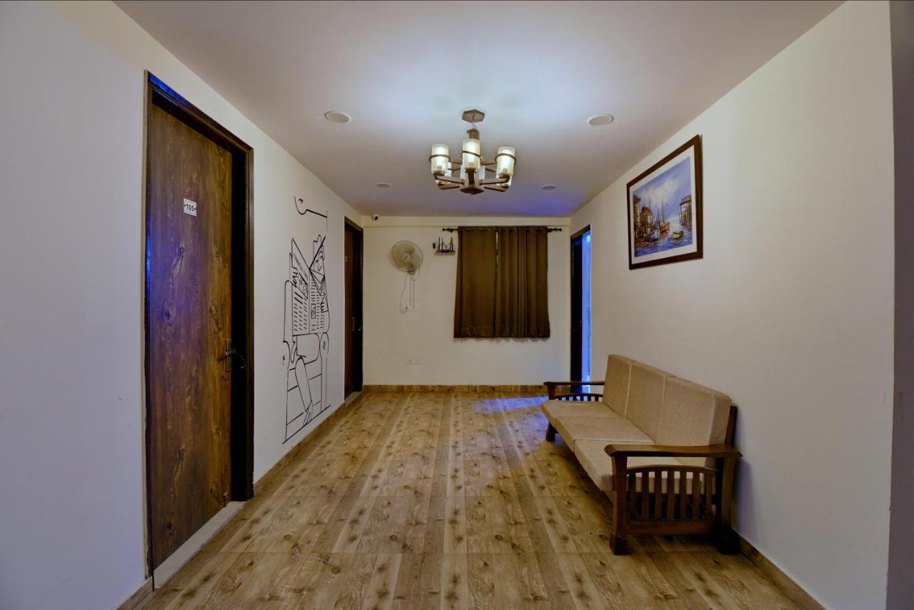 Hotel Admire Inn "Atta Market, Noida Sector 18" 외부 사진